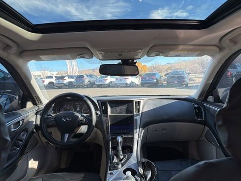 Used 2017 INFINITI Q50 3.0t Premium w/ Cargo Package (L95) image 10