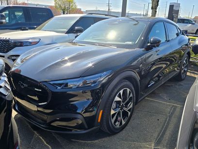 Used 2025 Ford Mustang Mach-E Select w/ Comfort Package Lite