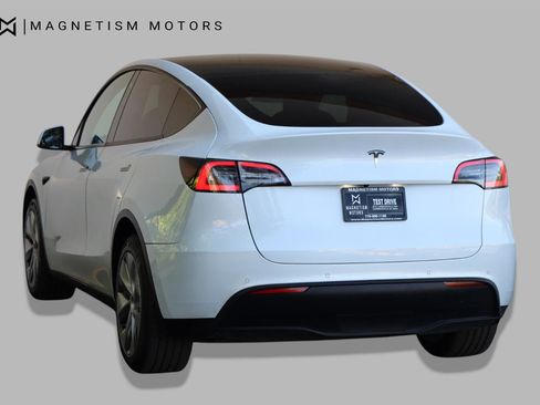 Used 2020 Tesla Model Y Long Range AWD/4WD image 9