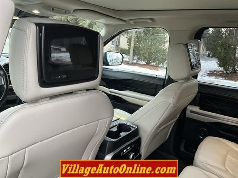Used 2021 Ford Expedition Platinum image 26
