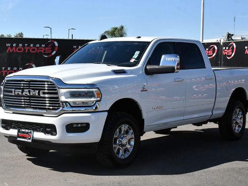 Used 2024 RAM 2500 Laramie AWD/4WD image 3
