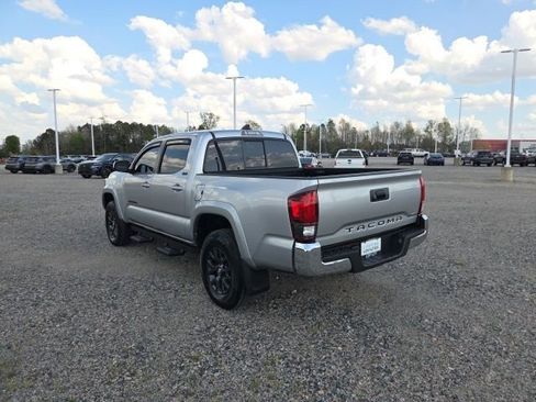 Used 2022 Toyota Tacoma SR5 w/ SR5 Appearance Package (SM) image 3