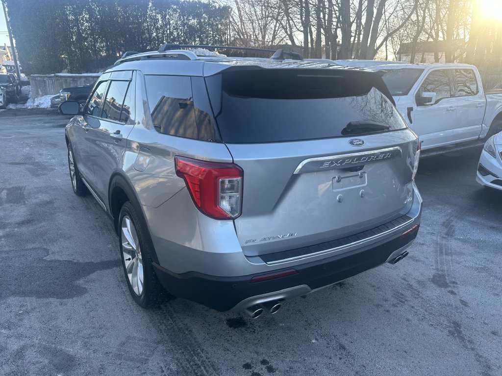 Used 2022 Ford Explorer Platinum w/ Equipment Group 601A AWD/4WD image 7