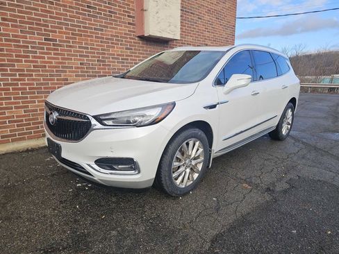 Used 2018 Buick Enclave Premium w/ Trailering Package image 3