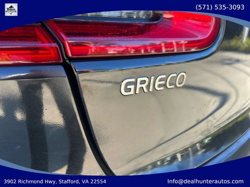 Used 2018 Porsche Macan AWD/4WD image 9