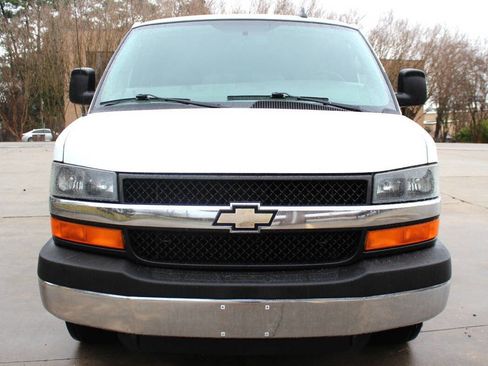 Used 2016 Chevrolet Express 3500 LT w/ LT Preferred Equipment Group image 5