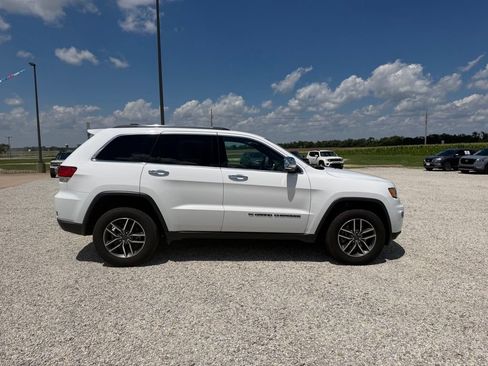 Used 2022 Jeep Grand Cherokee Limited AWD/4WD image 2