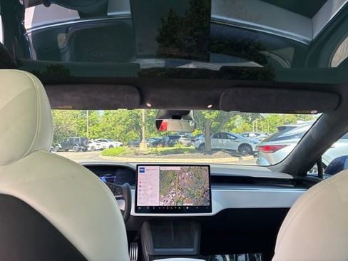 Used 2022 Tesla Model S Plaid AWD/4WD image 25