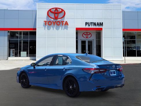 Used 2024 Toyota Camry XSE FWD image 6