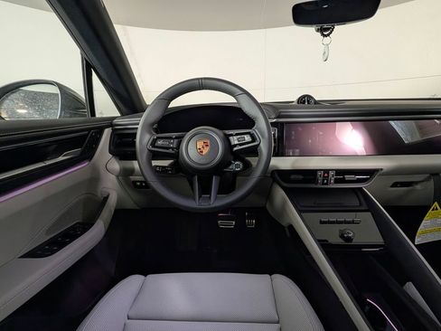 New 2026 Porsche Macan 4S Electric image 22