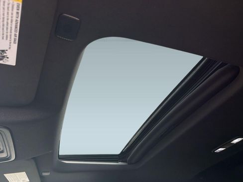 Used 2024 GMC Sierra 2500 AT4 w/ AT4 Premium Plus Package image 15