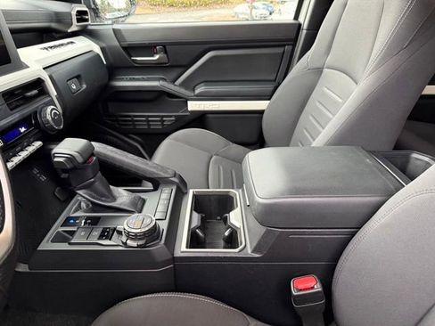 Used 2024 Toyota Tacoma TRD Off-Road image 24