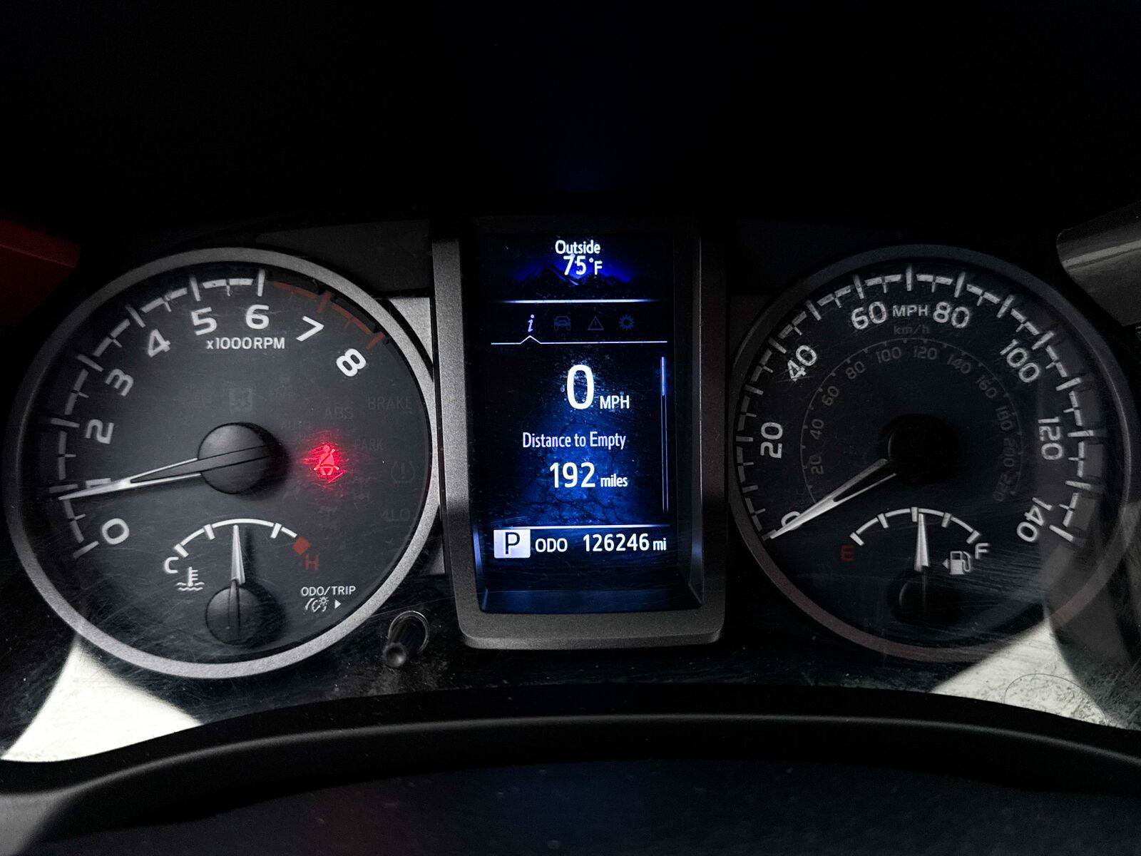 Used 2017 Toyota Tacoma TRD Sport w/ Tow Package (A/T) AWD/4WD image 32