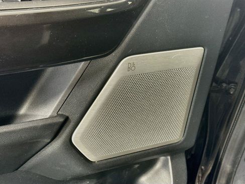 Used 2021 Ford F150 Lariat w/ Equipment Group 502A High AWD/4WD image 14