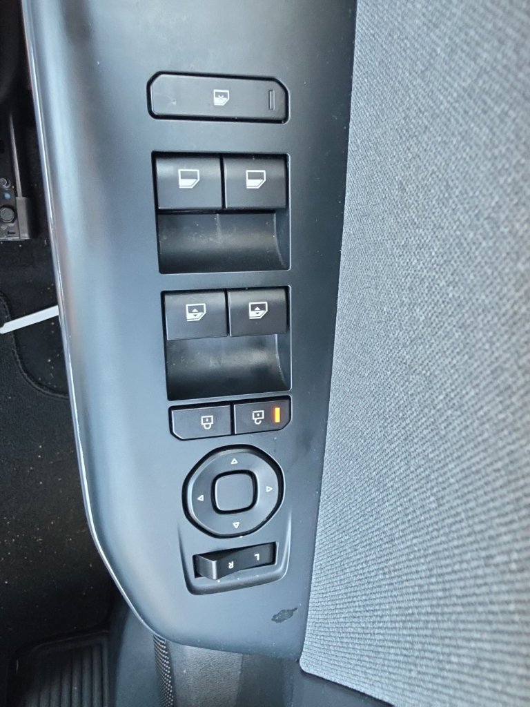 Certified 2025 Kia K4 EX FWD image 15
