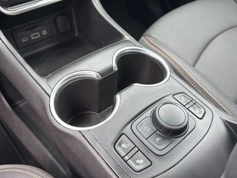 Used 2020 GMC Terrain SLT w/ Preferred Package FWD image 21