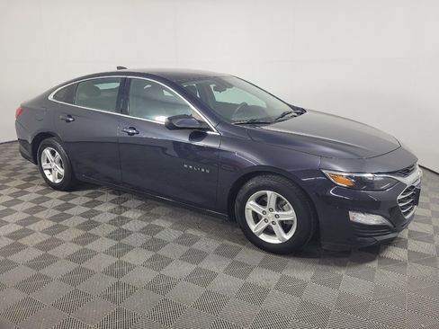 Used 2022 Chevrolet Malibu LS w/ Driver Confidence Package II FWD image 11