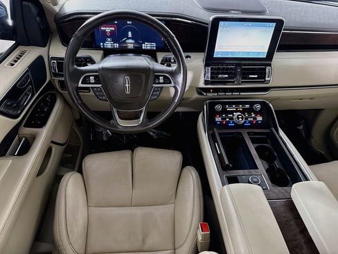 Used 2020 Lincoln Navigator L Reserve RWD image 17
