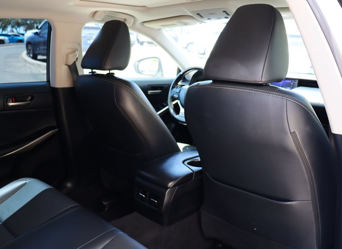 Used 2017 Lexus IS 200t w/ Navigation System Package RWD image 28