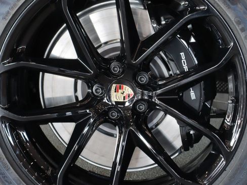 New 2026 Porsche Macan GTS image 15