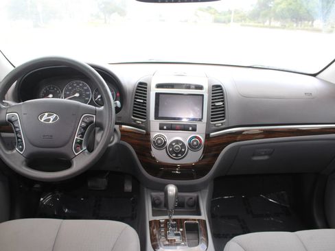 Used 2012 Hyundai Santa Fe GLS FWD image 10