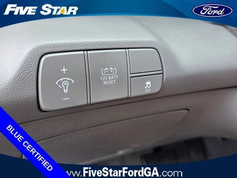 Used 2025 Hyundai Elantra Hybrid FWD image 25