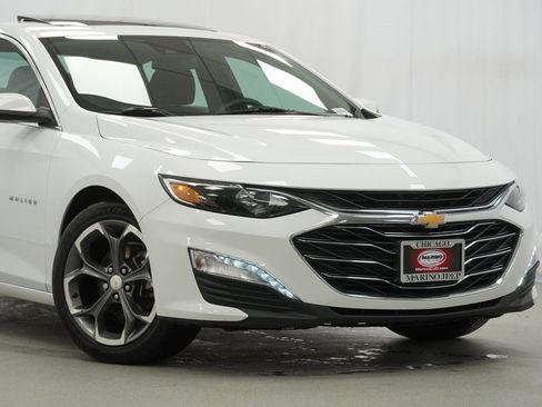 Used 2024 Chevrolet Malibu LT image 3