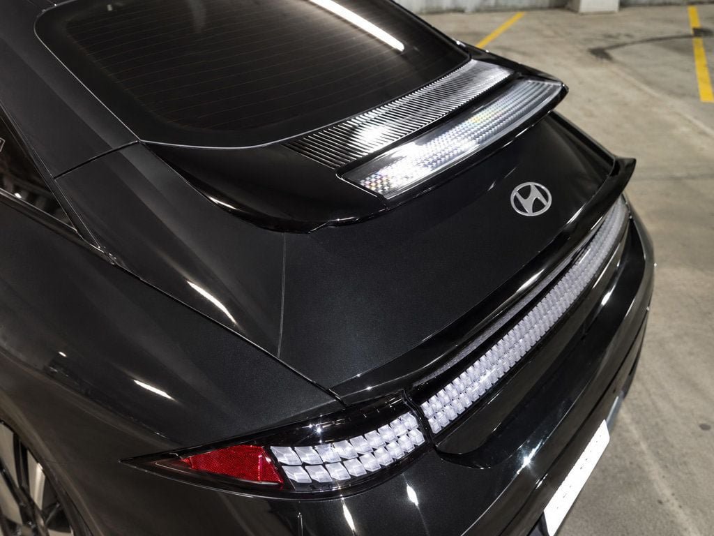 Used 2024 Hyundai Ioniq 6 SE RWD image 20