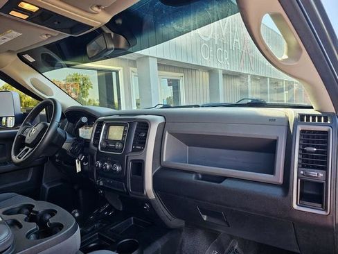Used 2014 RAM 3500 Tradesman w/ Chrome Appearance Group image 23