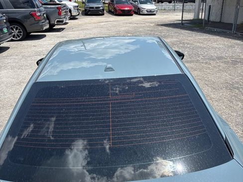 Used 2025 Nissan Sentra SV FWD image 18