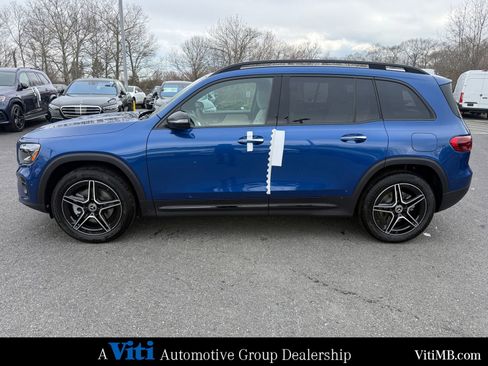 New 2026 Mercedes-Benz GLB 250 4MATIC image 5