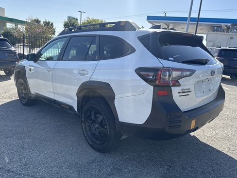 Certified 2025 Subaru Outback Wilderness AWD/4WD image 5