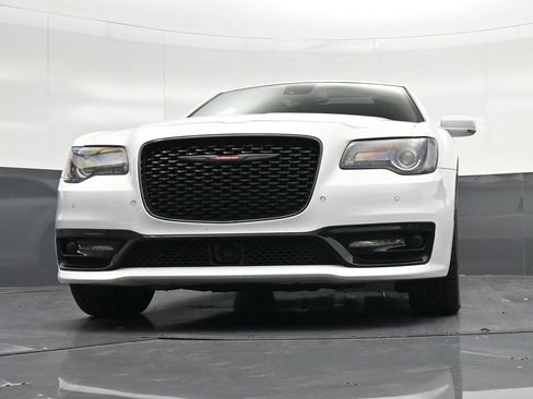 Used 2023 Chrysler 300 S w/ Comfort Group RWD image 31