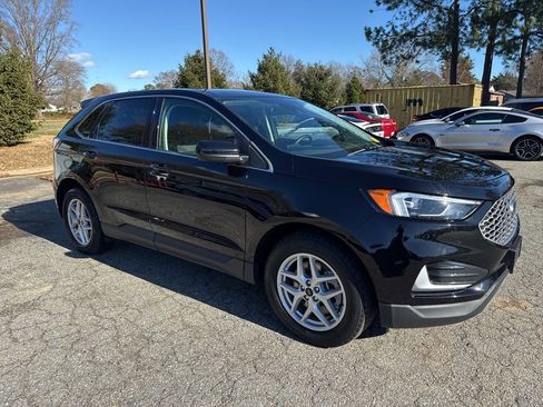 Used 2024 Ford Edge SEL image 38