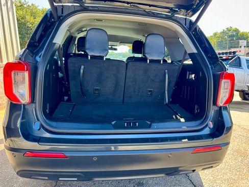 Used 2022 Ford Explorer XLT RWD image 10