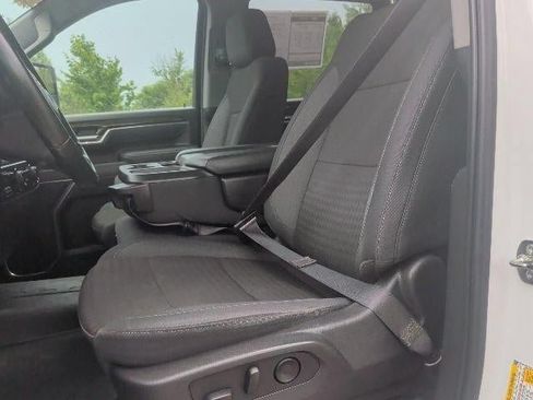 Used 2025 Chevrolet Silverado 2500 LT AWD/4WD image 14