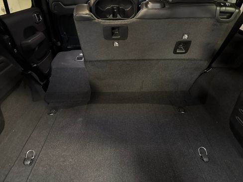 Used 2024 Jeep Wrangler Unlimited Rubicon w/ Convenience Group image 14