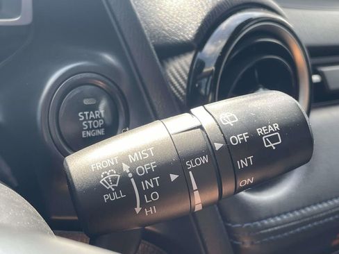 Used 2020 Toyota Yaris LE image 12