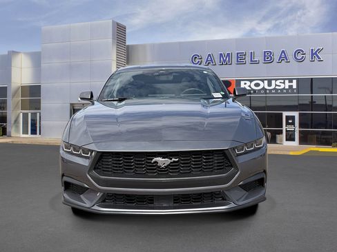 Used 2024 Ford Mustang Coupe RWD image 9