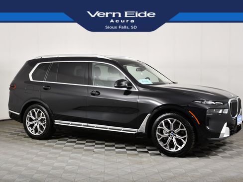 Used 2026 BMW X7 xDrive40i AWD/4WD image 1