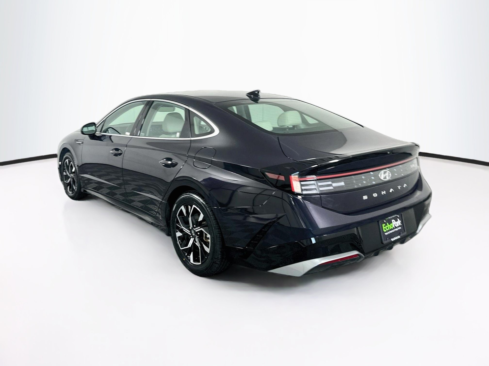 Used 2025 Hyundai Sonata SEL FWD image 5