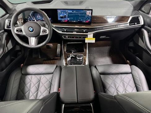 Used 2026 BMW X5 xDrive40i w/ M Sport Package AWD/4WD image 12