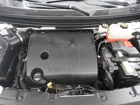 Used 2021 Chevrolet Traverse Premier w/ Redline Edition FWD image 35