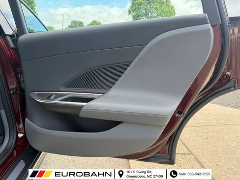 Used 2024 Lucid Air Touring AWD/4WD image 16