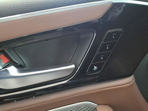 Used 2023 Acura MDX SH-AWD w/ Technology Package image 17