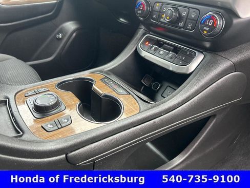 Used 2021 GMC Acadia SLE w/ Driver Convenience Package image 21