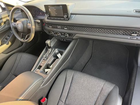 Used 2024 Honda Accord EX image 31
