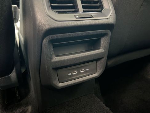 New 2026 Volkswagen Taos SE image 28