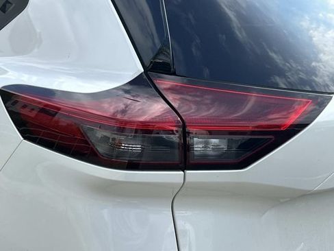 Used 2023 Nissan Rogue Platinum w/ Platinum Premium Package AWD/4WD image 6