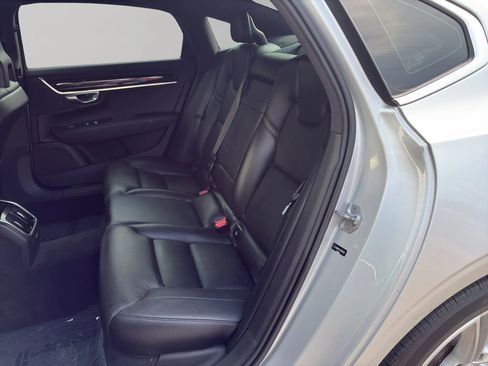 Used 2018 Volvo S90 T5 Momentum w/ Convenience Package AWD/4WD image 17